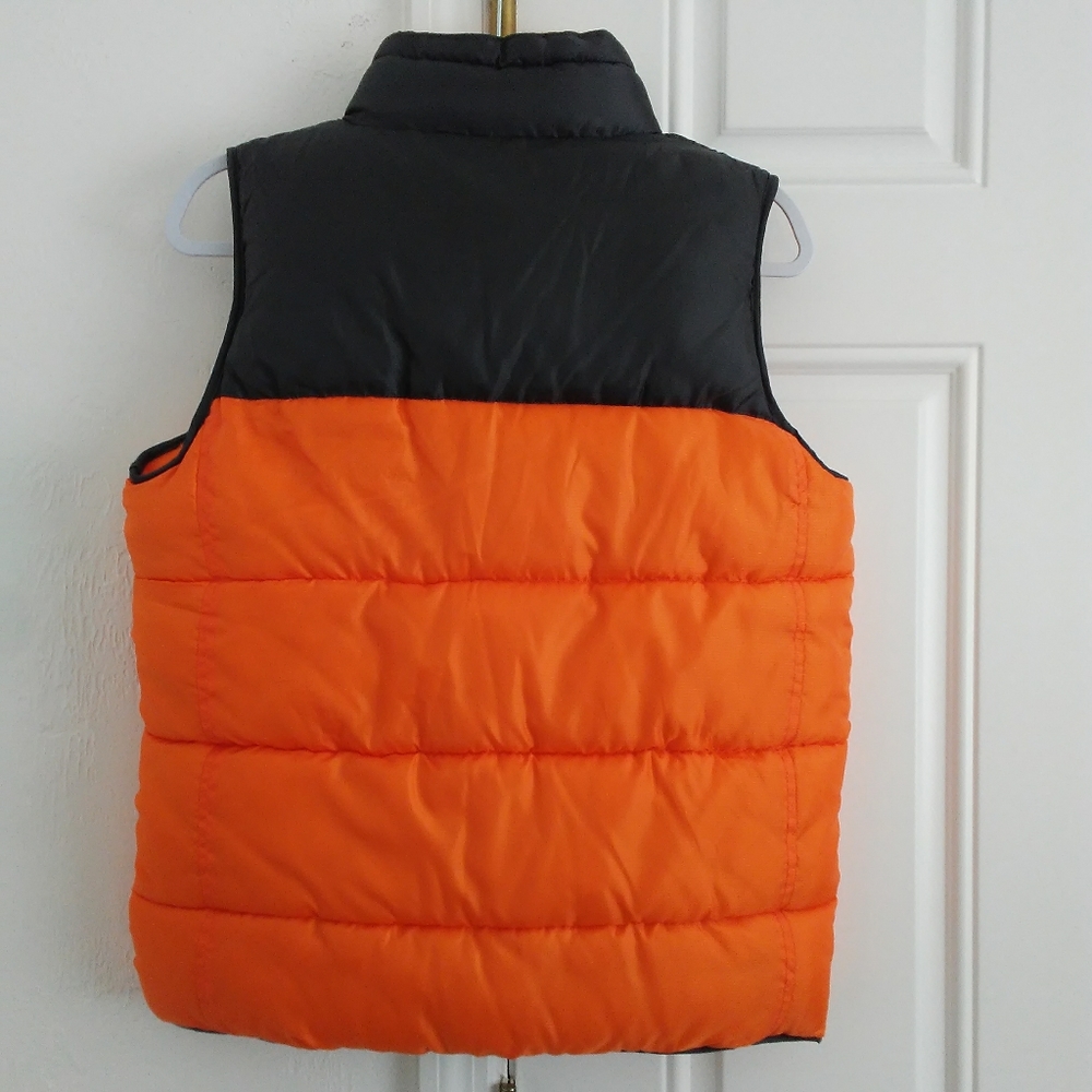 Vertical '9 Bright Puffer Vest - Picture 7 of 10